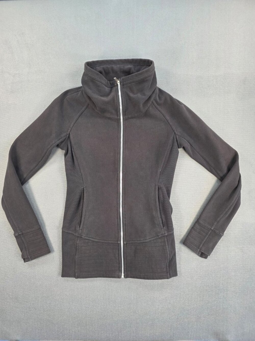Lululemon Womens Full Zip Funnel Neck Jacket Size 6 Black